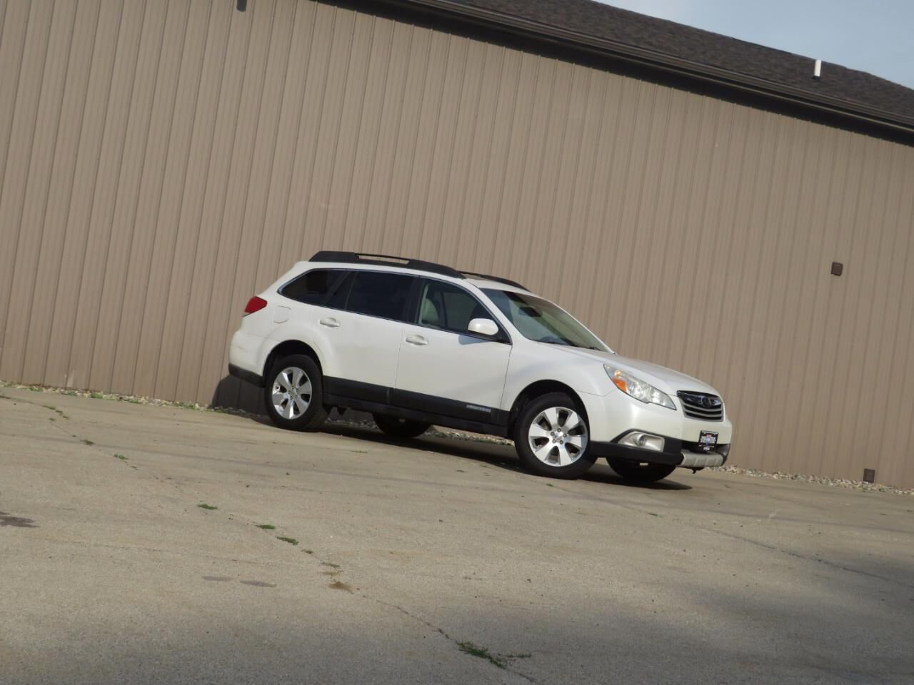 2010 SUBARU Outback