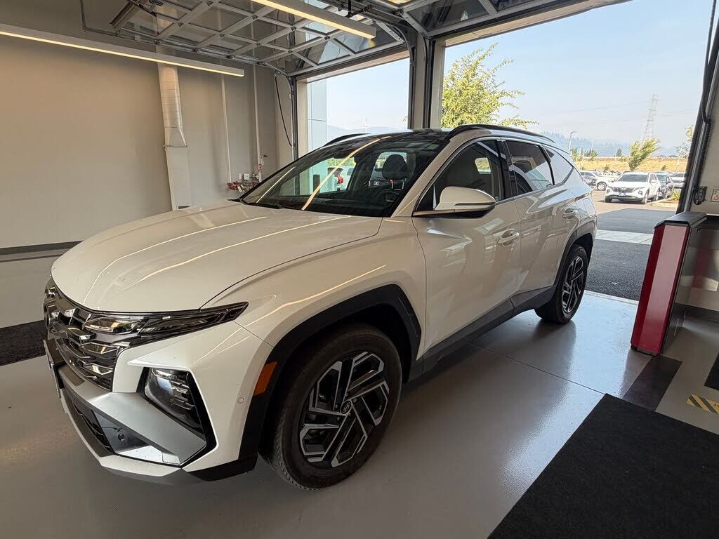 2025 HYUNDAI Tucson