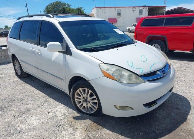 2008 TOYOTA Sienna