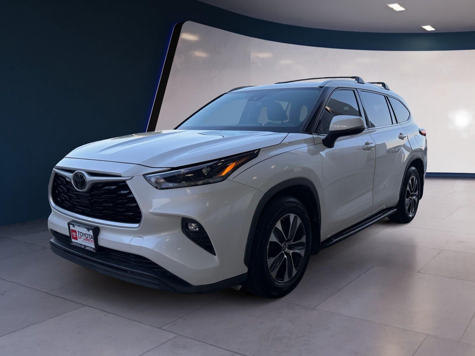 2021 TOYOTA Highlander