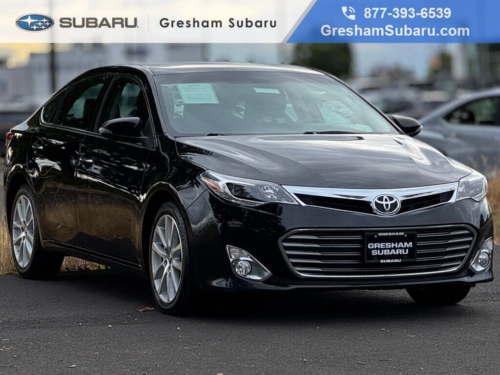 2013 TOYOTA Avalon