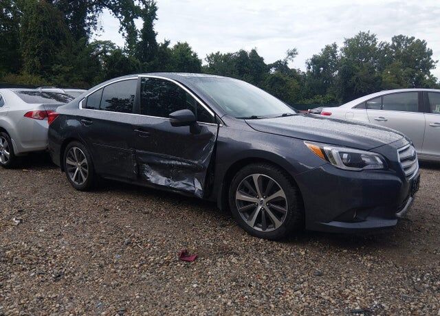 2017 SUBARU Legacy