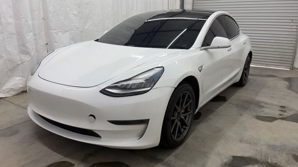 2019 TESLA Model 3