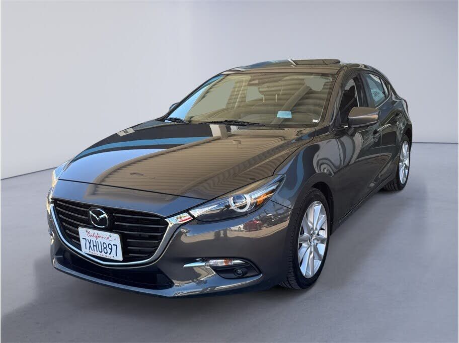2017 MAZDA Mazda3
