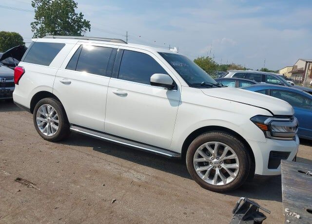 2022 FORD Expedition