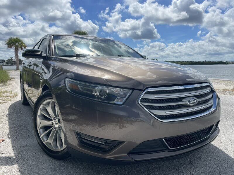 2016 FORD Taurus