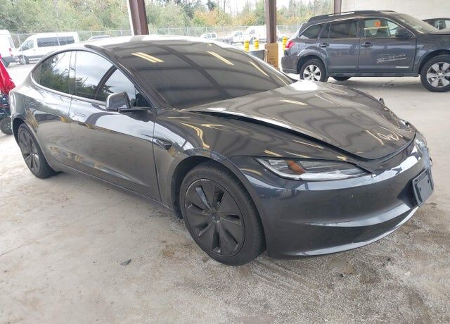 2024 TESLA Model 3
