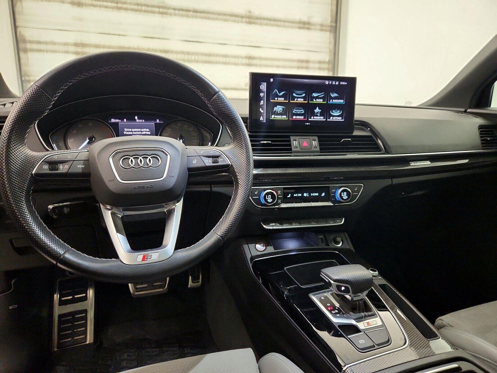 2022 AUDI SQ5