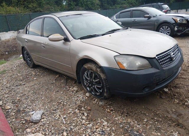2005 NISSAN Altima