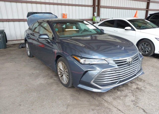 2019 TOYOTA Avalon