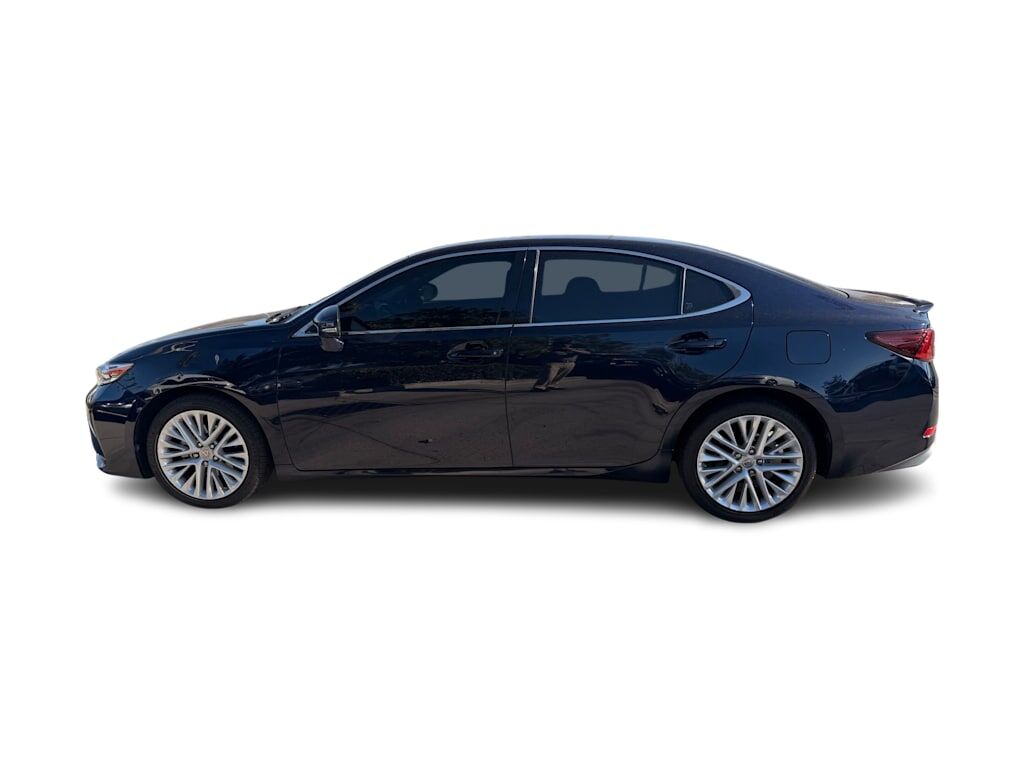 2016 LEXUS ES
