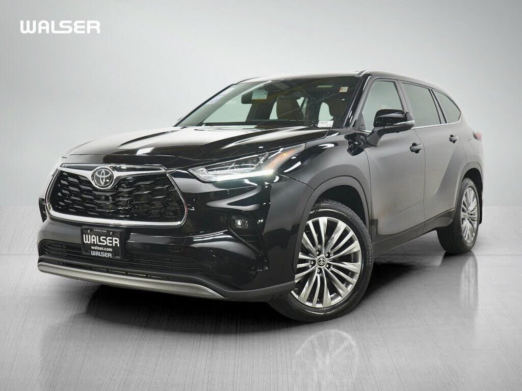 2024 TOYOTA Highlander