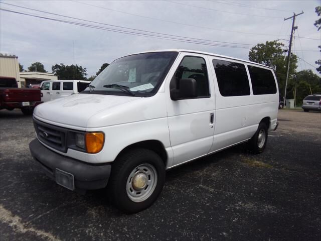 2004 FORD E-150