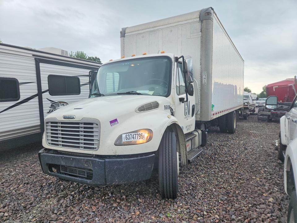 2016 FREIGHTLINER M2