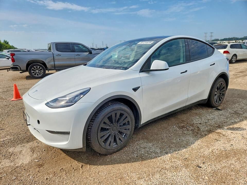 2023 TESLA Model Y