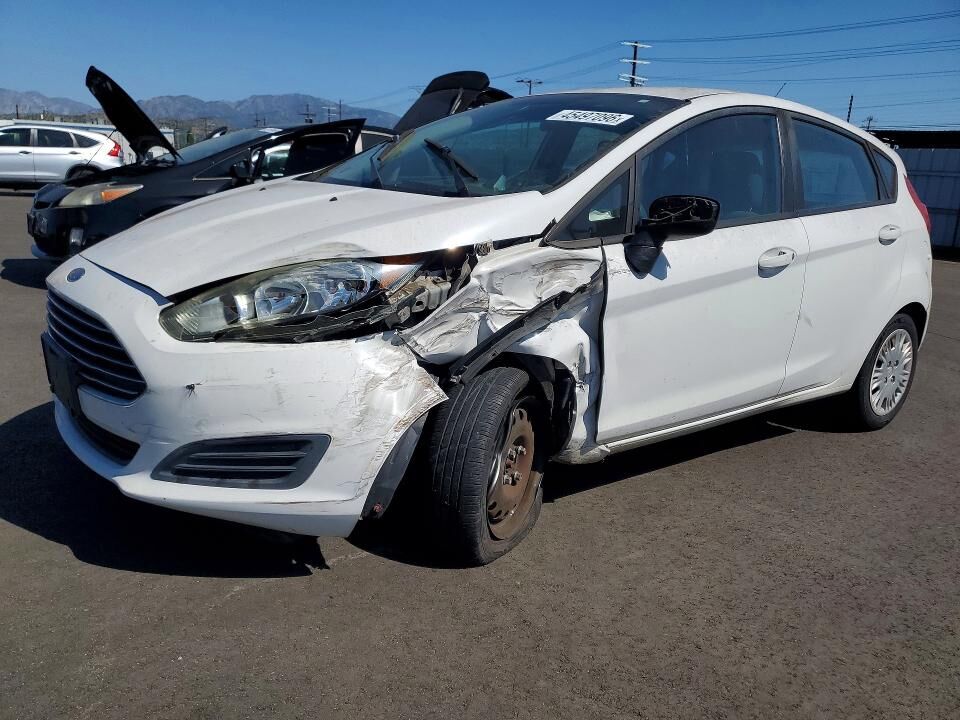 2015 FORD Fiesta