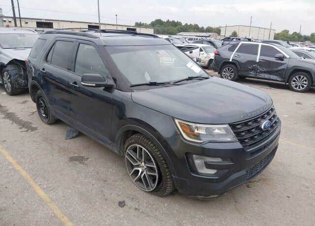 2017 FORD Explorer