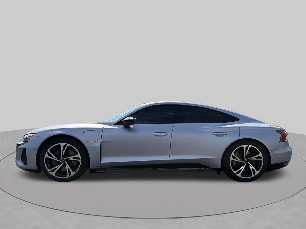 2022 Audi e-tron