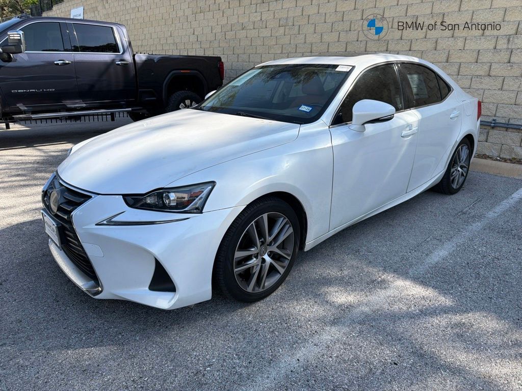 2020 LEXUS IS