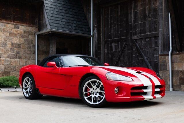 2004 DODGE Viper