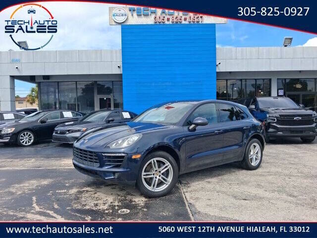 2018 PORSCHE Macan
