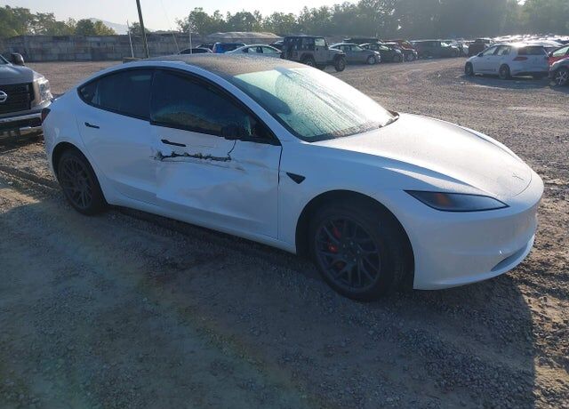 2025 TESLA Model 3
