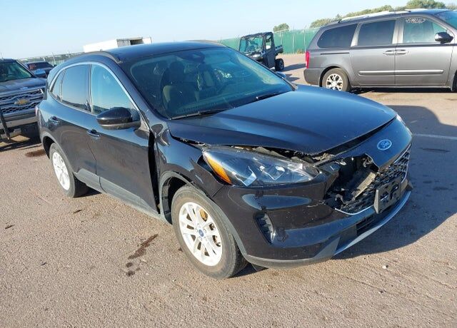 2020 FORD Escape