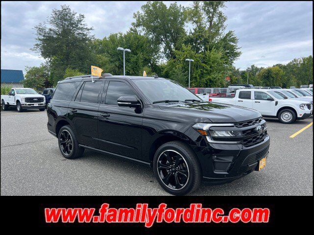 2022 FORD Expedition