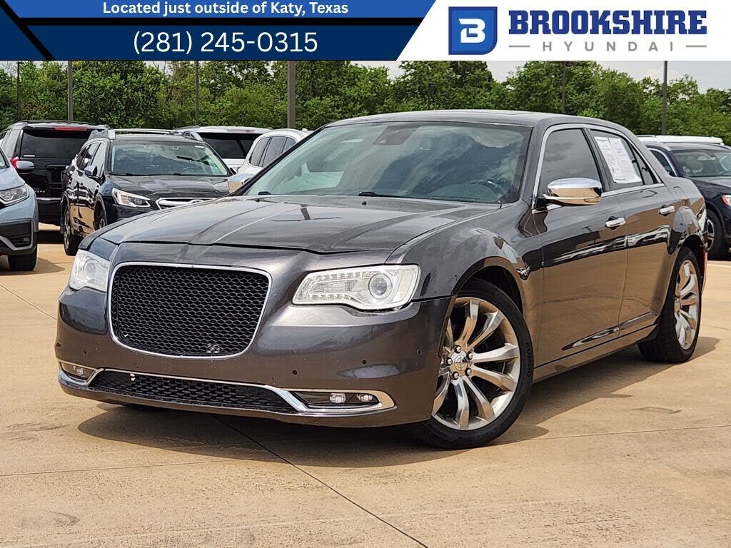 2019 CHRYSLER 300