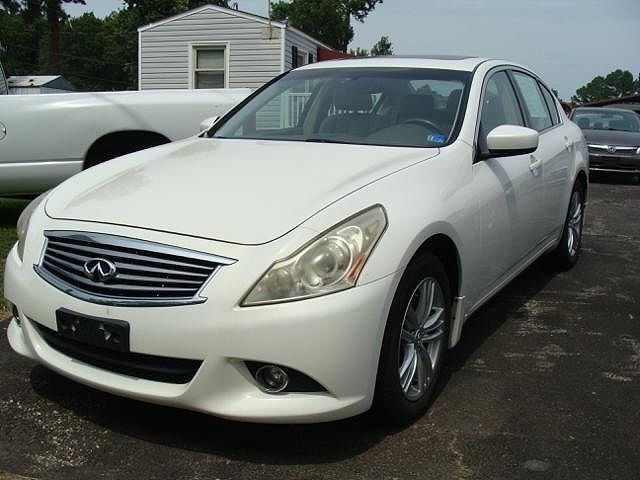 2011 INFINITI G37
