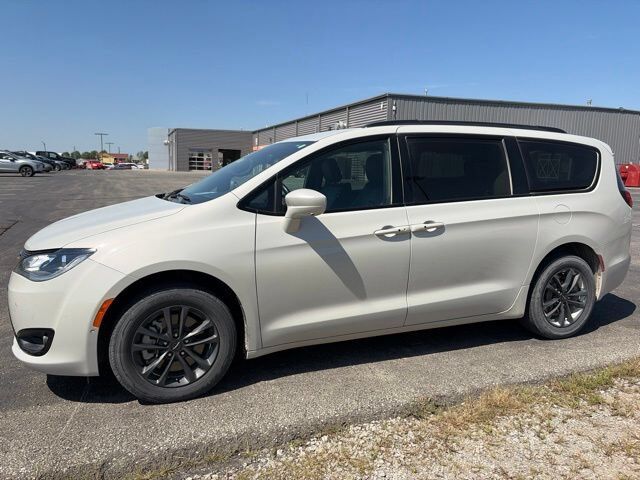 2020 CHRYSLER Pacifica