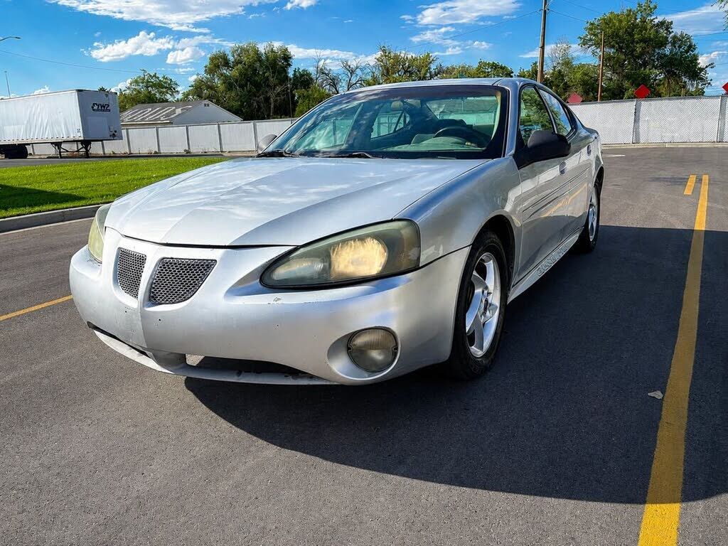 2004 PONTIAC Grand Prix