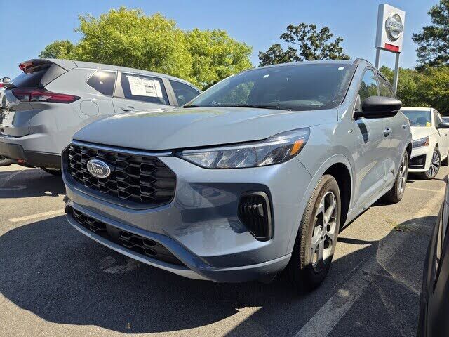 2024 FORD Escape
