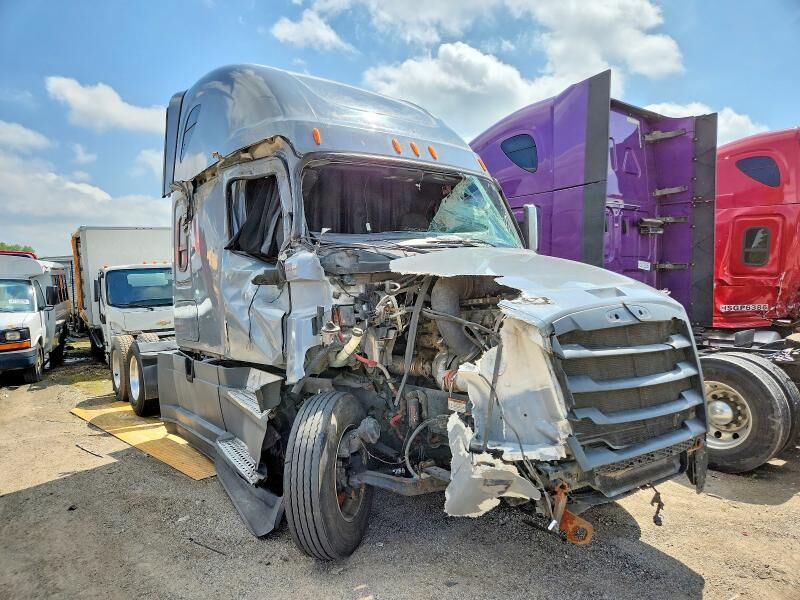 2022 FREIGHTLINER New Cascadia 126" Sleepercab