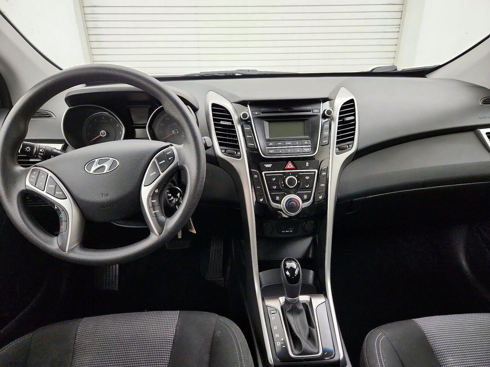 2014 HYUNDAI Elantra