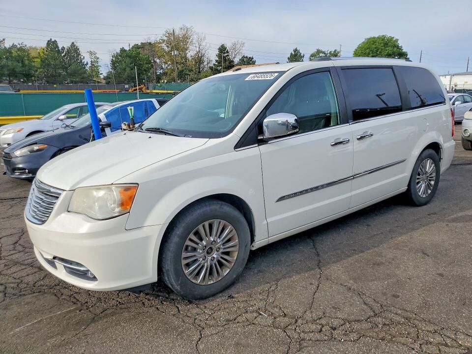 2011 CHRYSLER Town and Country
