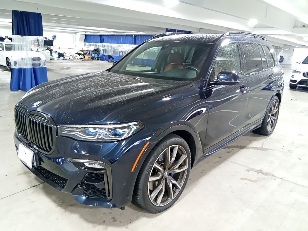 2021 BMW X7