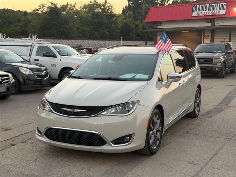 2020 CHRYSLER Pacifica