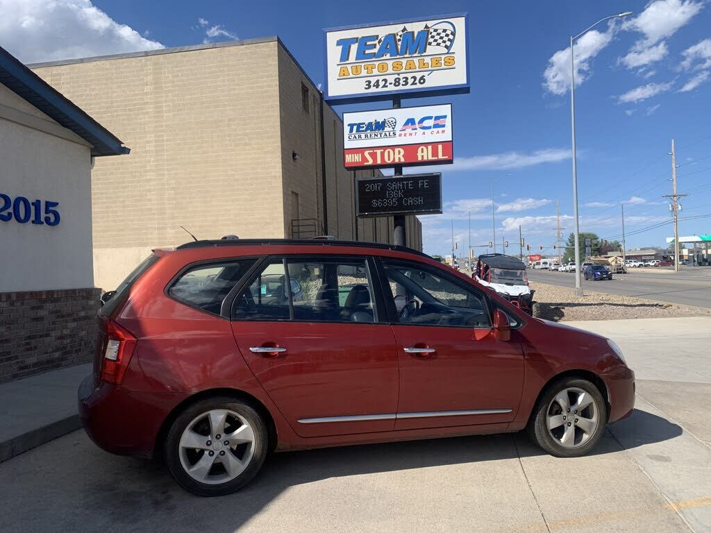 2008 KIA Rondo