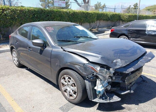 2015 MAZDA Mazda3