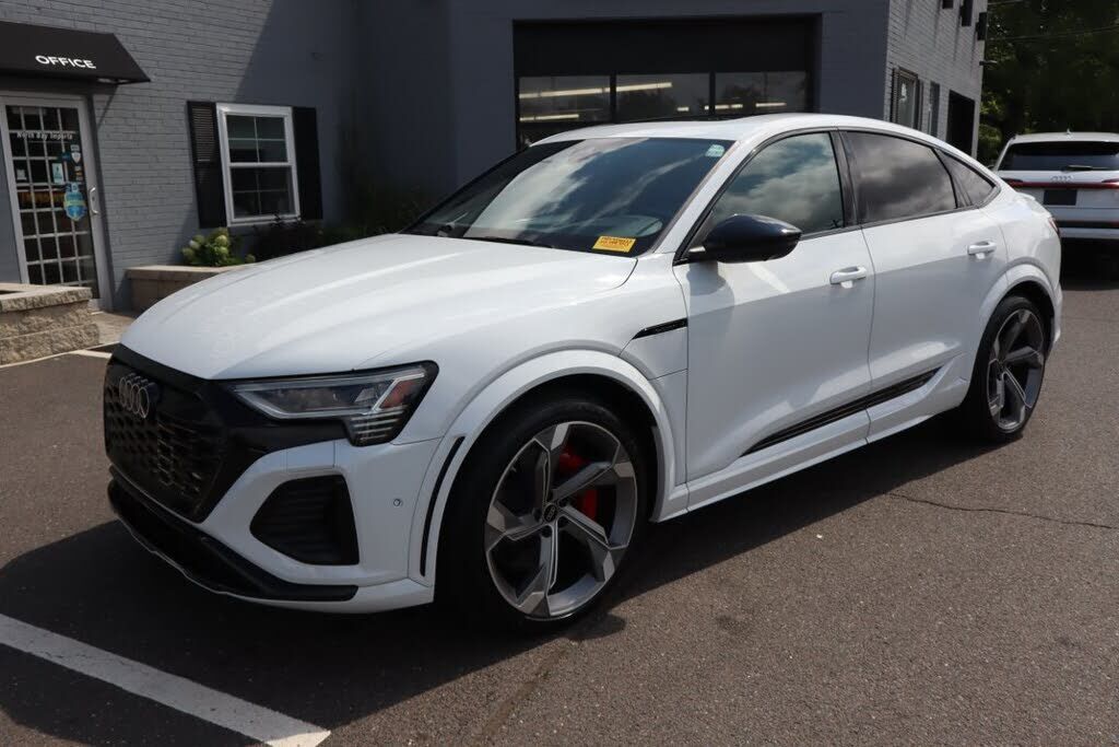 2024 Audi SQ8