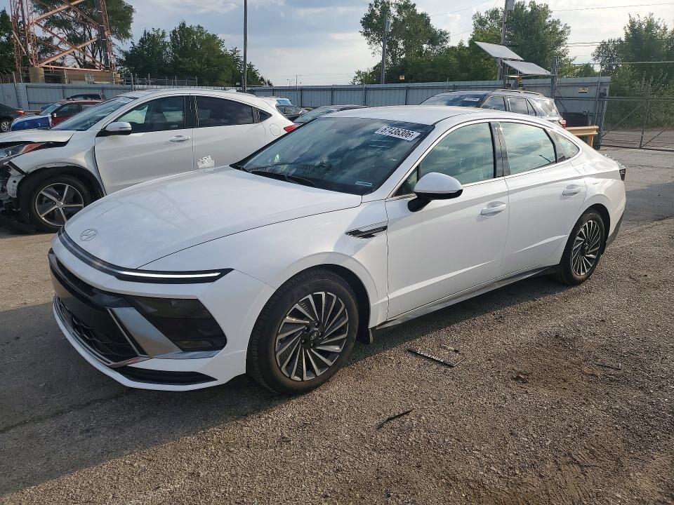 2025 HYUNDAI Sonata