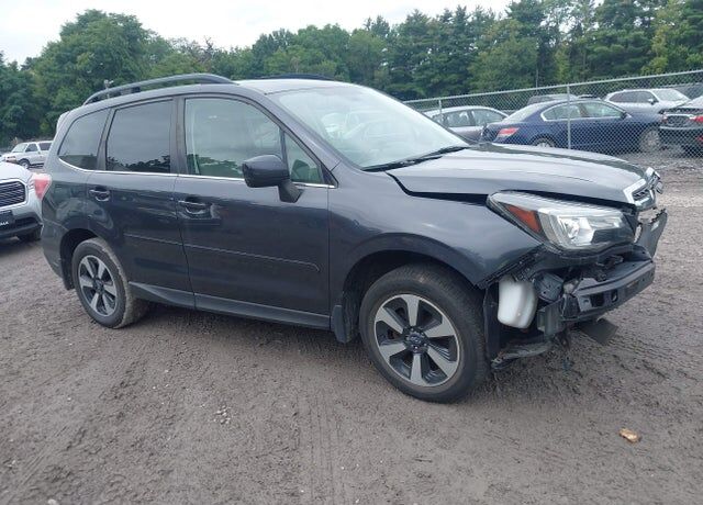 2018 SUBARU Forester