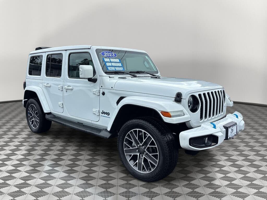 2023 JEEP Wrangler