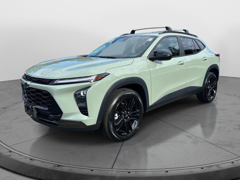 2024 CHEVROLET Trax
