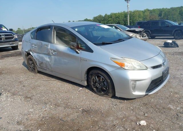 2013 TOYOTA PRIUS