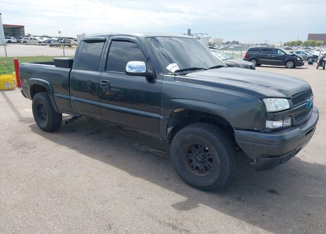 2004 CHEVROLET Silverado