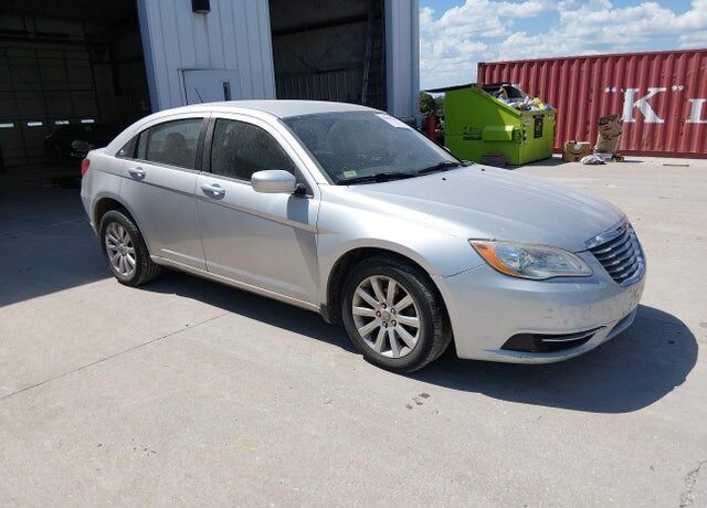 2012 CHRYSLER 200