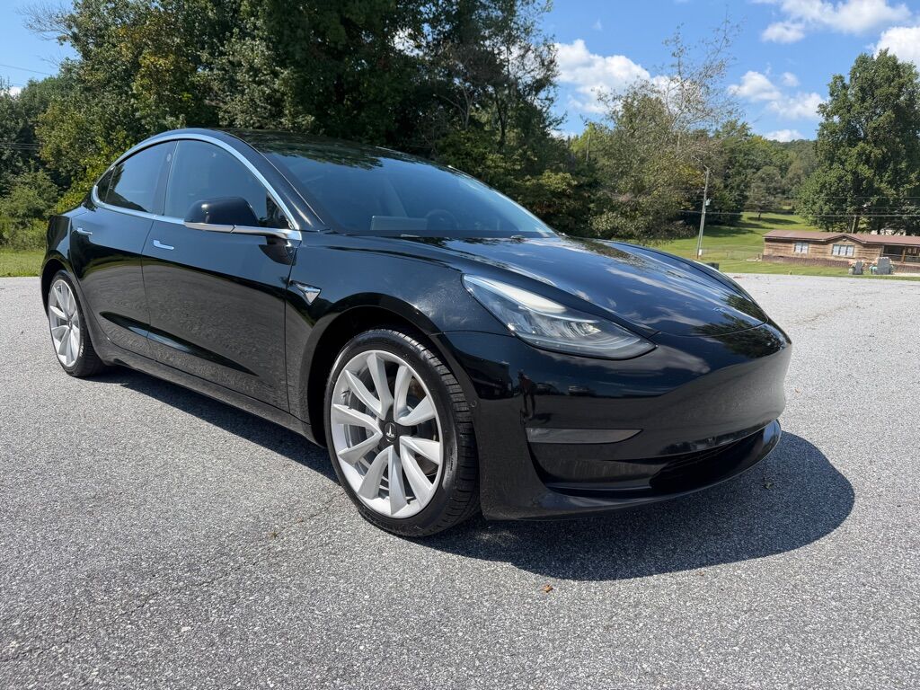 2018 TESLA Model 3
