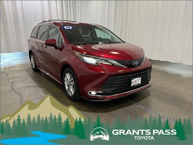 2022 TOYOTA Sienna